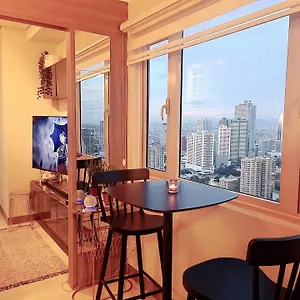 Cozy Penthouse 2br W Balcony - Amazing Manila Bay View And Skyline Near Moa Pasay