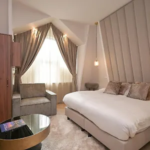 https://novallure-downtown-short-stay-apartments.thehaguehotels.net